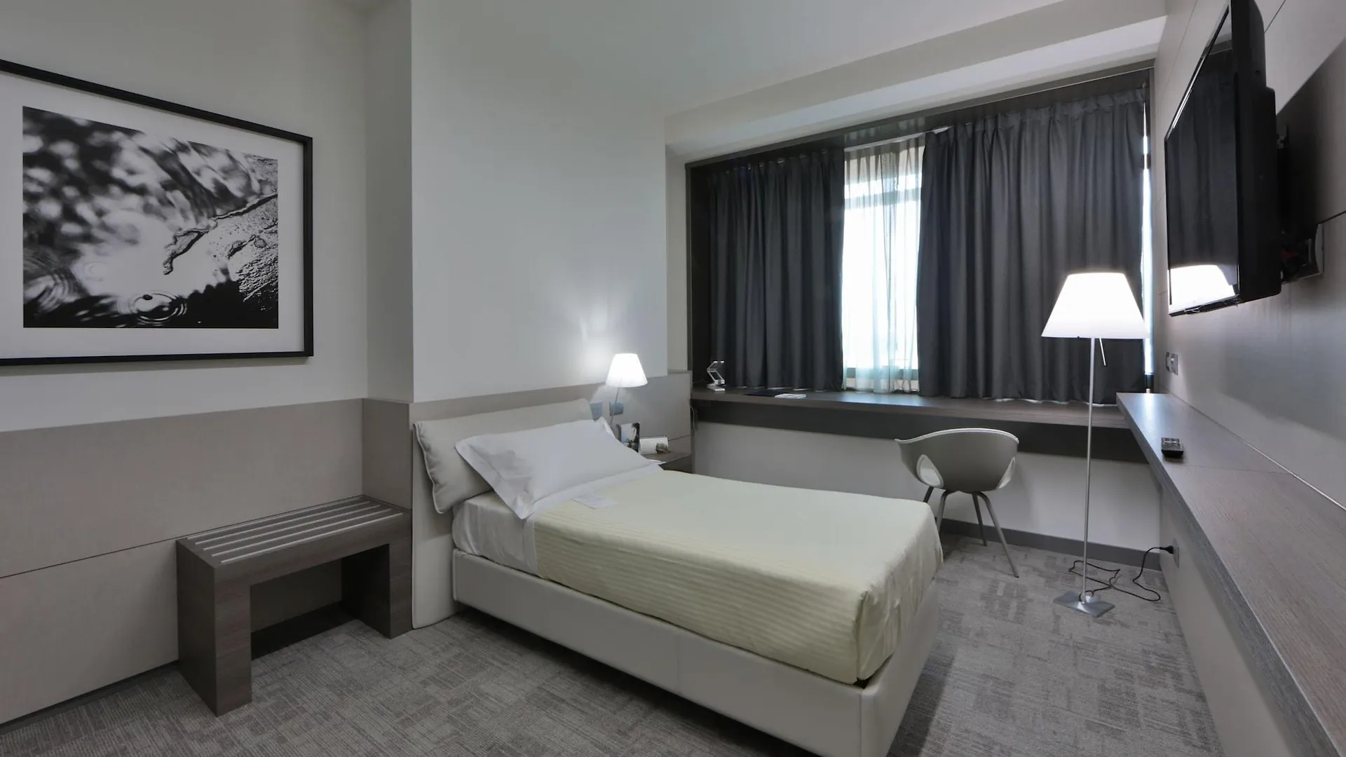 UNAHOTELS San Vitale Bologna 4*,  Italia